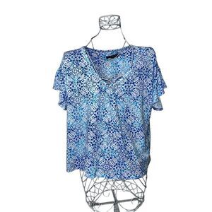 Beautiful RALPH Lauren Blue White Ikat Ruffle Sleeve V Neck T Shirt Short Sleeve